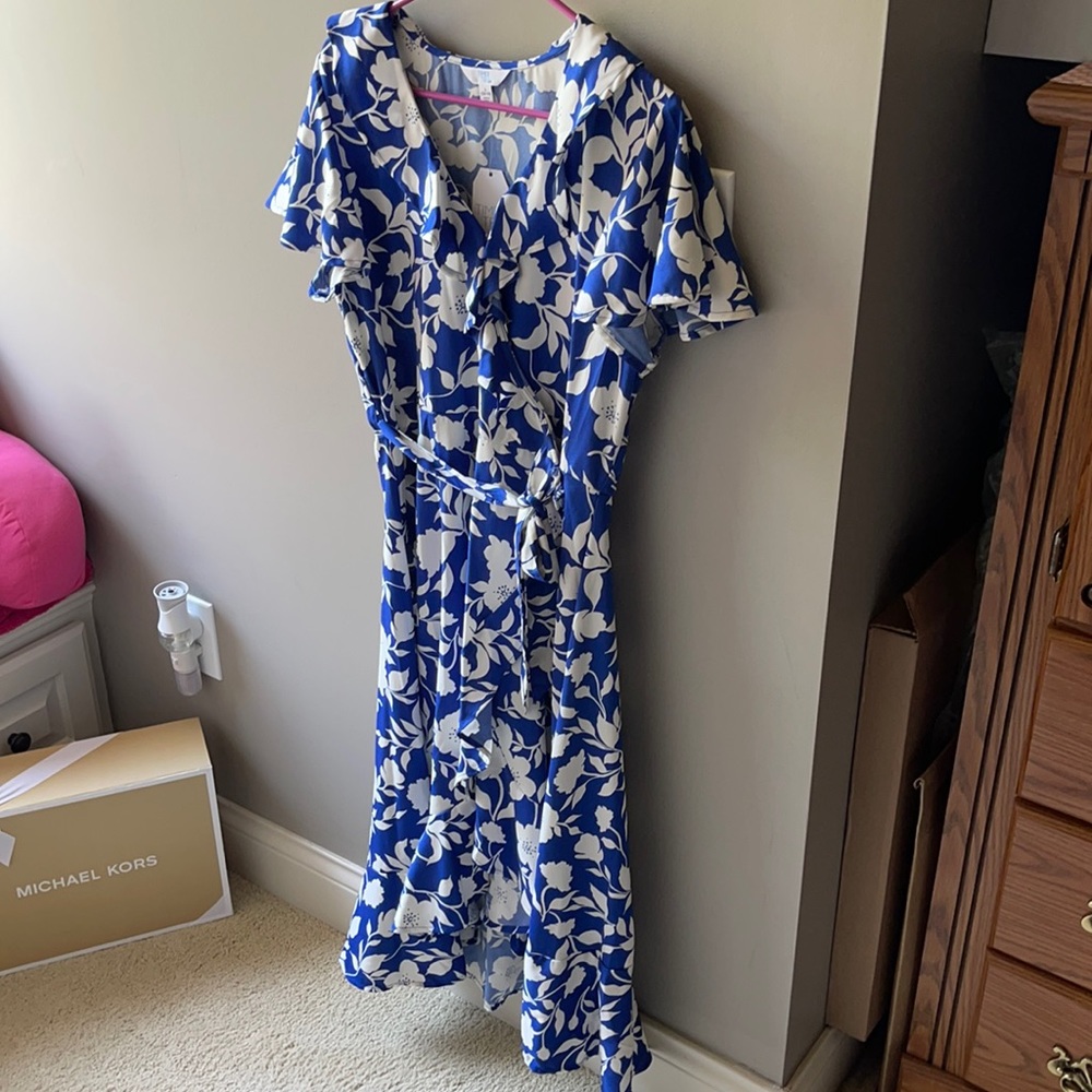 NWT Floral Wrap Dress with Tie Waist